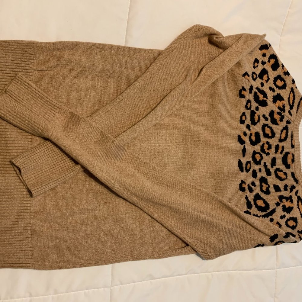 Leopard Sweeter - Picture 3 of 4